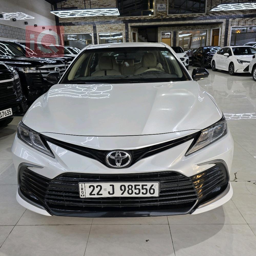 تۆیۆتا کامری